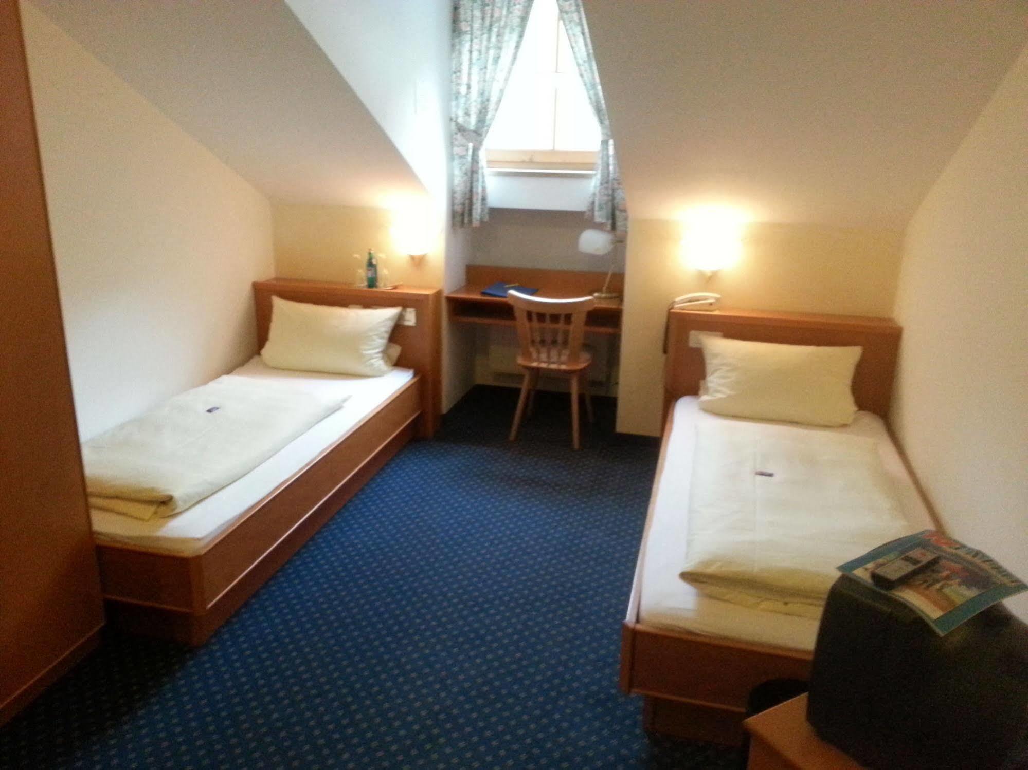 Hotel Zum Braeu Kinding Dış mekan fotoğraf